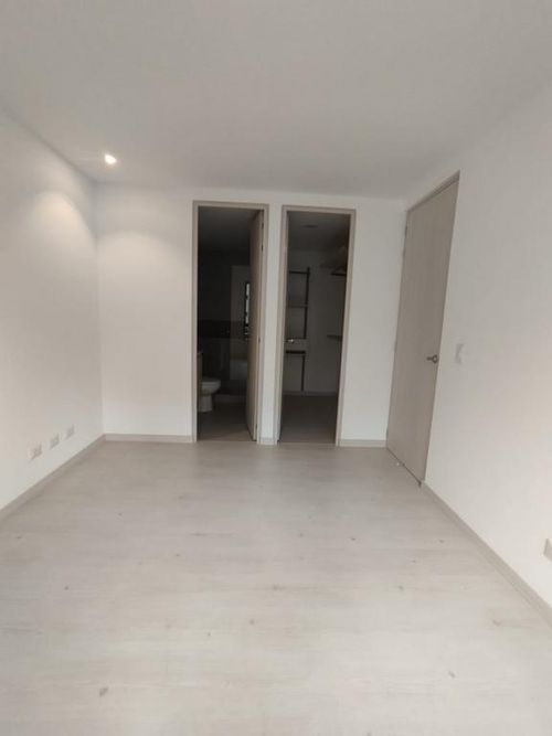 Apartamento en  Arriendo en Castropol, Medellín - Miniatura 13