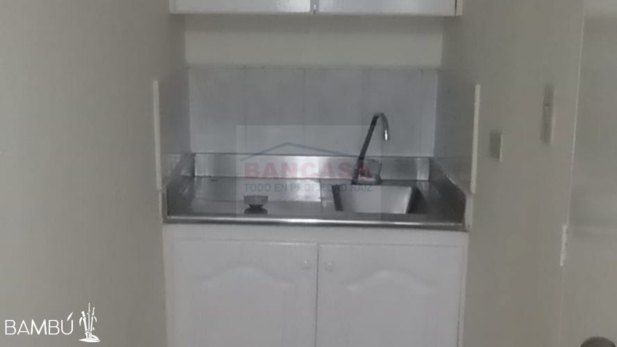 Apartaestudio en  Arriendo en Centro, Medellín - Imagen 1