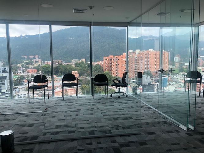Oficina en  Arriendo en Santa Paula, Bogotá - Miniatura 2