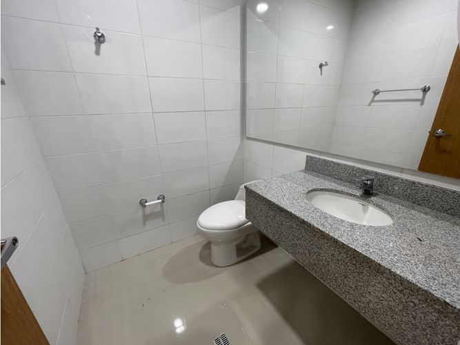 Local en  Arriendo en Milla de Oro, Medellín - Miniatura 14