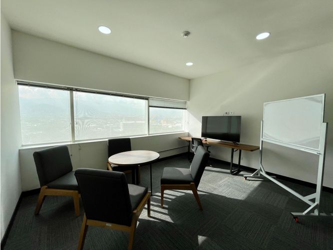 Oficina en  Arriendo en Ciudad del Río, Medellín - Miniatura 5