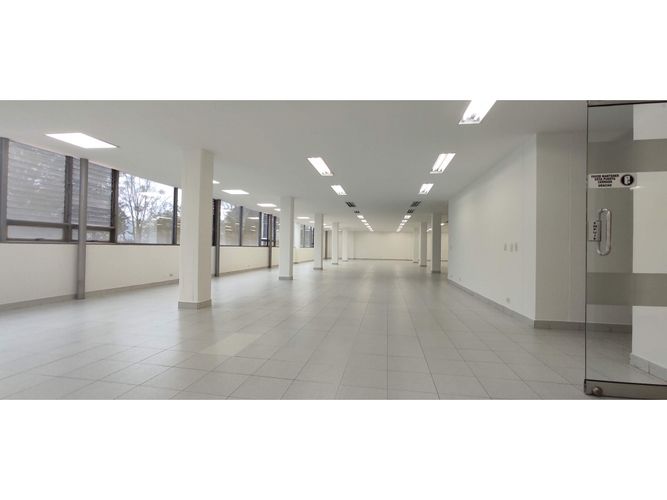 Oficina en  Arriendo en Fontibon, Bogotá - Miniatura 12