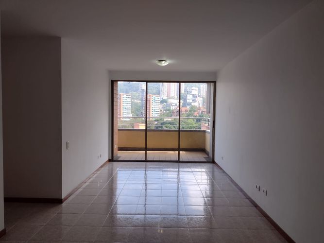 Apartamento en  Arriendo en El Poblado, Medellín - Miniatura 3