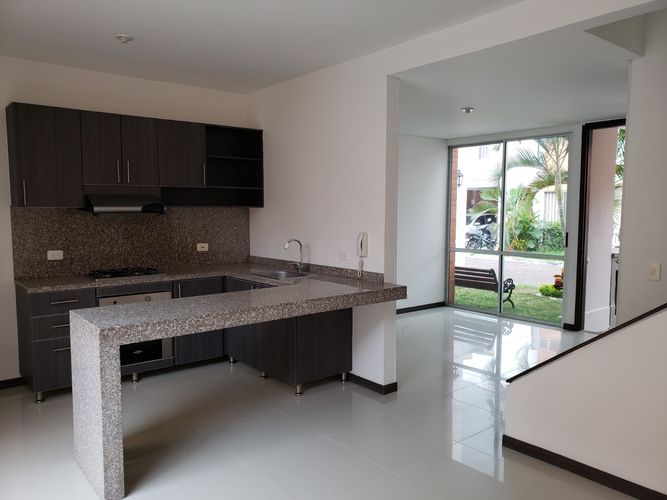Casa en  Arriendo en Conjunto residencial senderos del parque, Cali - Imagen 1