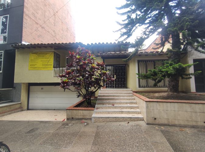 Casa en  Arriendo en Santa teresita, Medellín - Imagen 1