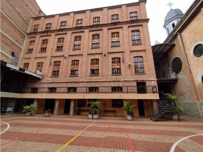 Edificio en  Venta en Centro, Medellín - Miniatura 2