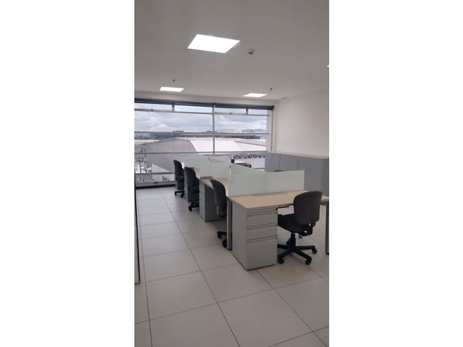 Oficina en  Arriendo en Engativa, Bogotá - Miniatura 6