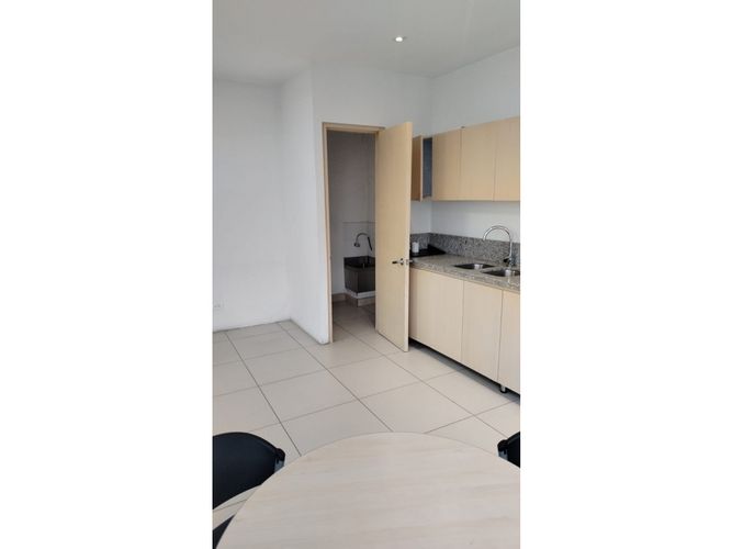 Oficina en  Arriendo en Engativa, Bogotá - Miniatura 13