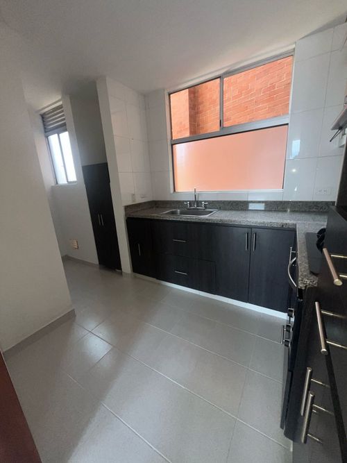 Apartamento en  Arriendo en Castropol, Medellín - Miniatura 3