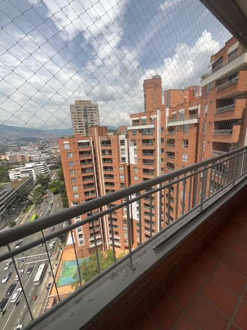 Apartamento en  Arriendo en Castropol, Medellín - Miniatura 10