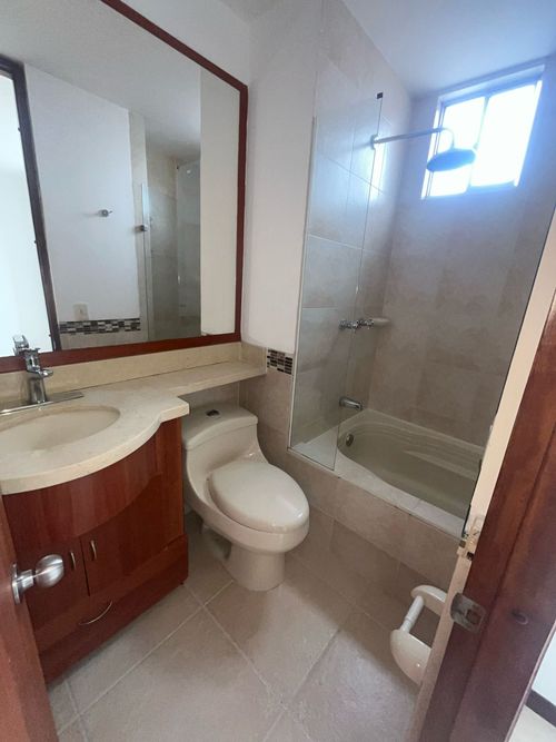Apartamento en  Arriendo en Castropol, Medellín - Miniatura 25