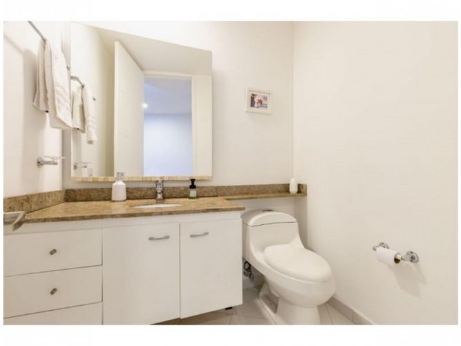 Apartaestudio en  Venta en El Poblado, Medellín - Miniatura 14