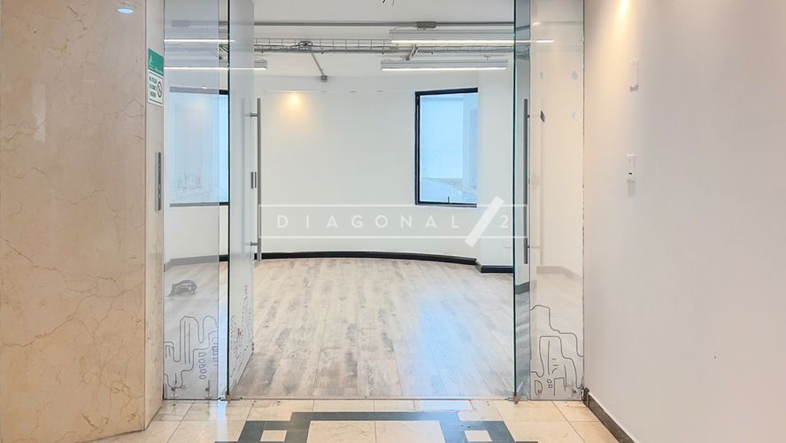 Oficina en  Arriendo en El chico, Bogotá - Miniatura 2