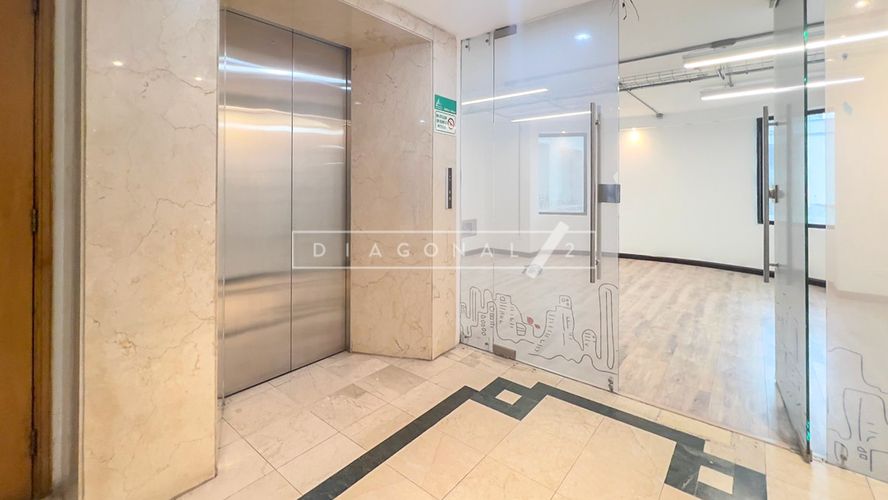 Oficina en  Arriendo en El chico, Bogotá - Miniatura 3