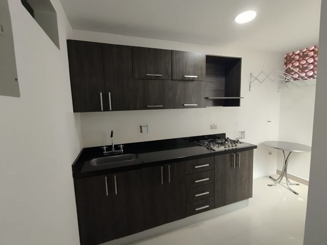Apartaestudio en  Arriendo en Laureles, Medellín - Miniatura 2