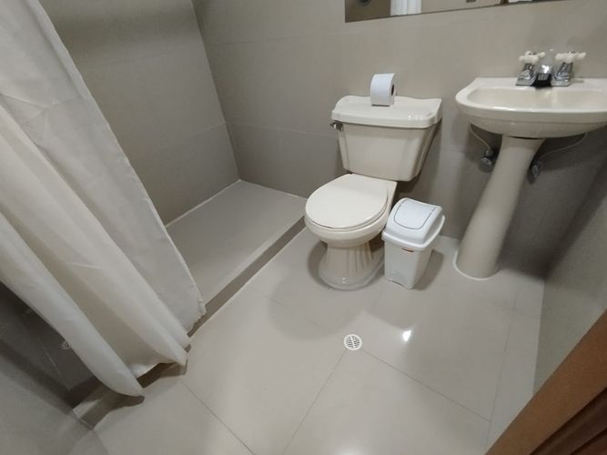 Apartaestudio en  Arriendo en Laureles, Medellín - Miniatura 3