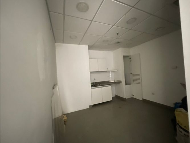 Local en  Arriendo en El Poblado, Medellín - Miniatura 4