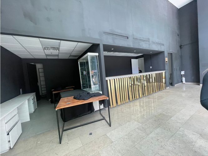 Local en  Arriendo en El Poblado, Medellín - Miniatura 7