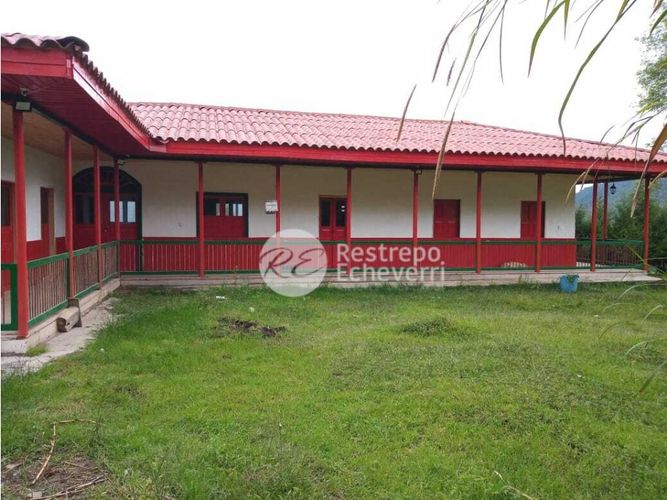 Finca en  Venta en Manzanares - Miniatura 4