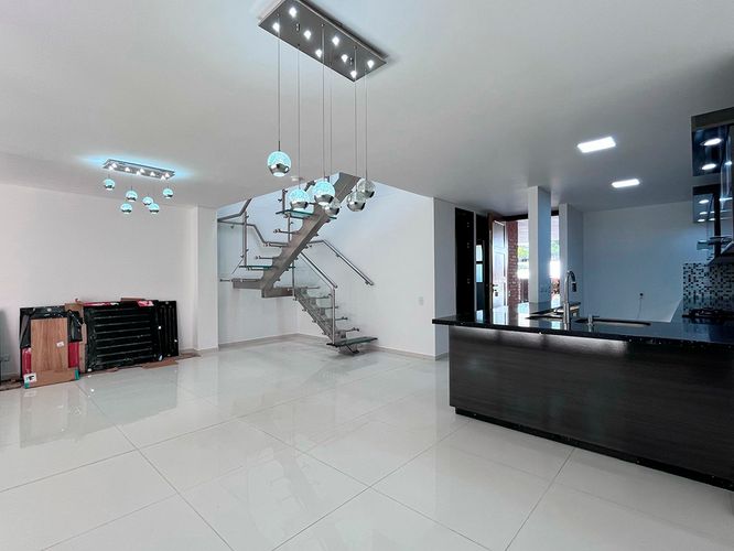 Casa en  Arriendo en Envigado - Imagen 1