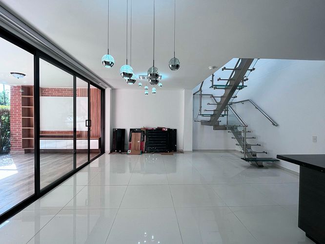Casa en  Arriendo en Envigado - Miniatura 4