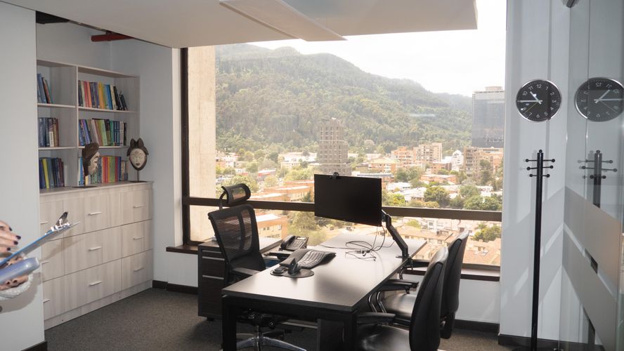 Oficina en  Arriendo en Santa Barbara, Bogotá - Miniatura 11