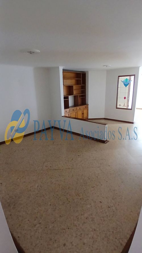 Apartamento en arriendo en Laureles, Medellín - Miniatura 5