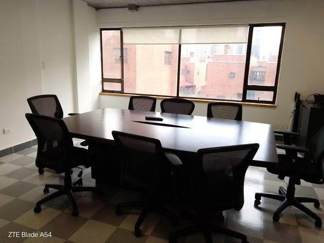 Oficina en  Arriendo en Centro Internacional, Bogotá - Miniatura 2