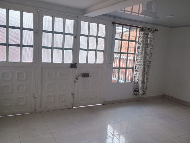 Casa en  Venta en Paris gaitan, Bogotá - Miniatura 2