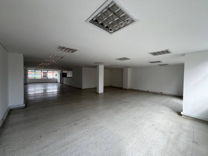 Edificio en  Arriendo en Toberin, Bogotá - Miniatura 9