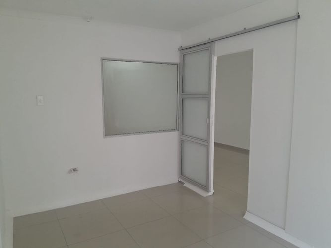 Oficina en  Arriendo en Lago gaitan, Bogotá - Miniatura 13