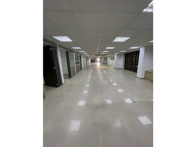 Oficina en  Arriendo en Zona chapinero, Bogotá - Miniatura 4