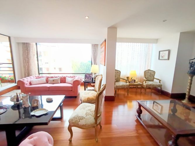 Apartamento en  Venta en Lindaraja, Bogotá - Miniatura 2