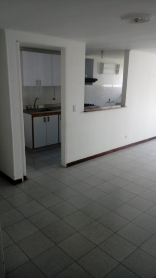 Apartamento en  Arriendo en Loma De San Julian, Medellín - Miniatura 9