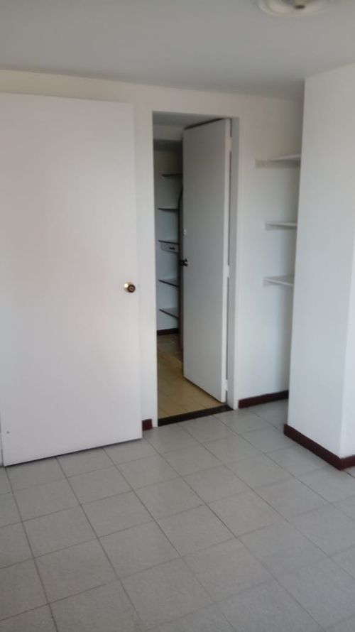 Apartamento en  Arriendo en Loma De San Julian, Medellín - Miniatura 10