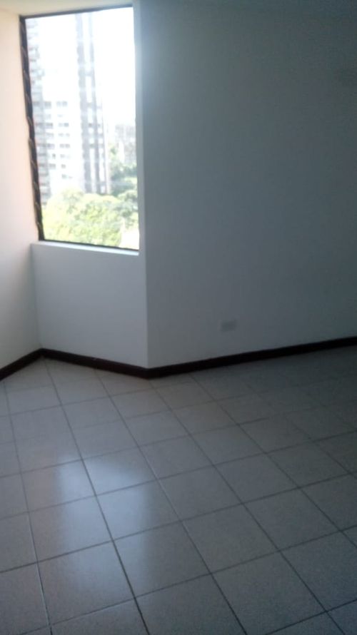 Apartamento en  Arriendo en Loma De San Julian, Medellín - Miniatura 14