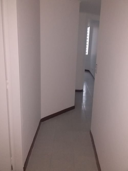 Apartamento en  Arriendo en Loma De San Julian, Medellín - Miniatura 16