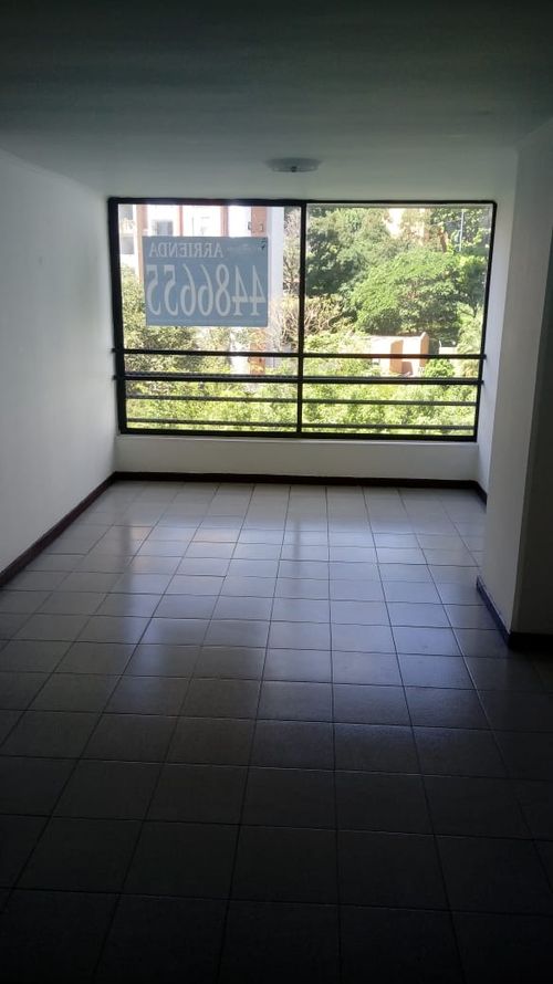 Apartamento en  Arriendo en Loma De San Julian, Medellín - Miniatura 21