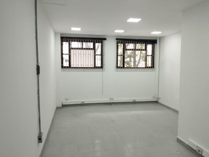 Oficina en  Arriendo en Suramericana, Medellín - Miniatura 4