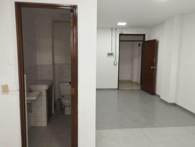 Oficina en  Arriendo en Suramericana, Medellín - Miniatura 8