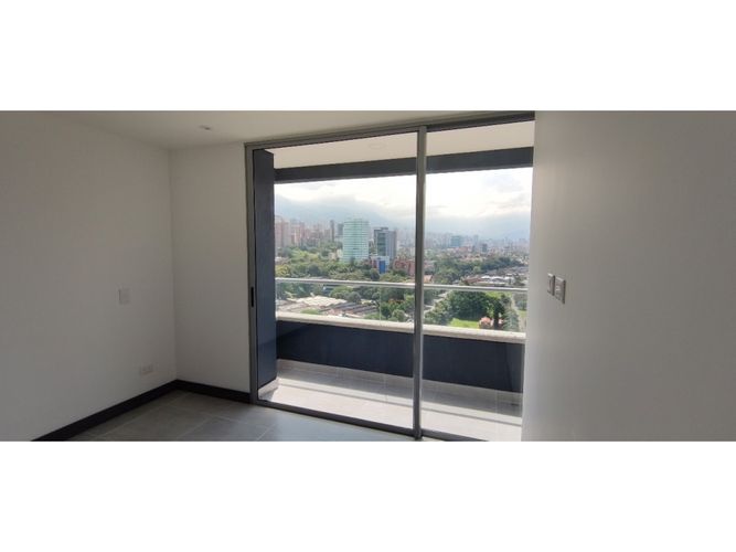 Apartaestudio en  Arriendo en Ciudad del Río, Medellín - Miniatura 2