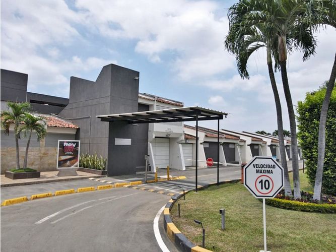 Edificio en  Venta en Acopi, Yumbo - Miniatura 4