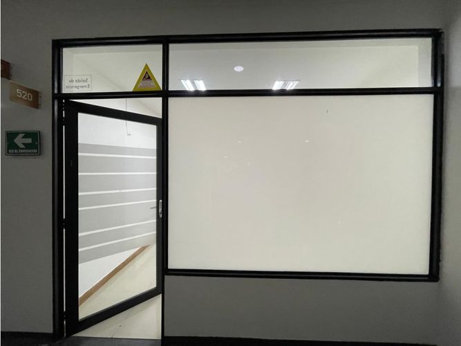 Local en  Arriendo en Milla de Oro, Medellín - Miniatura 6