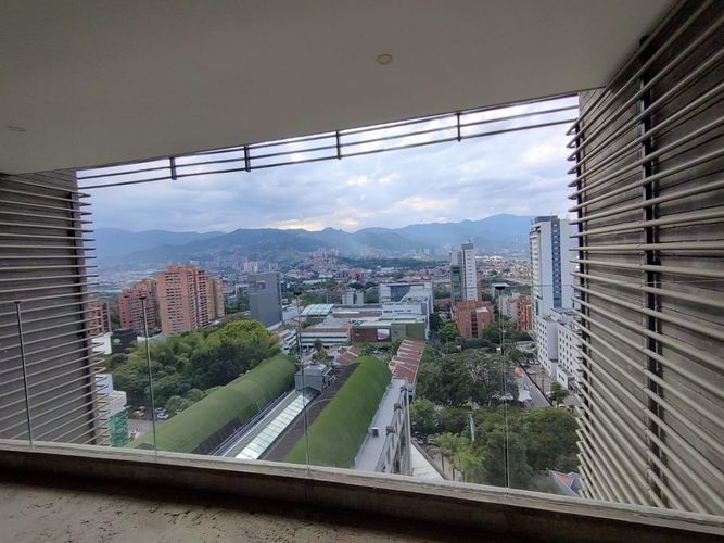 Oficina en  Arriendo en El Poblado, Medellín - Miniatura 11