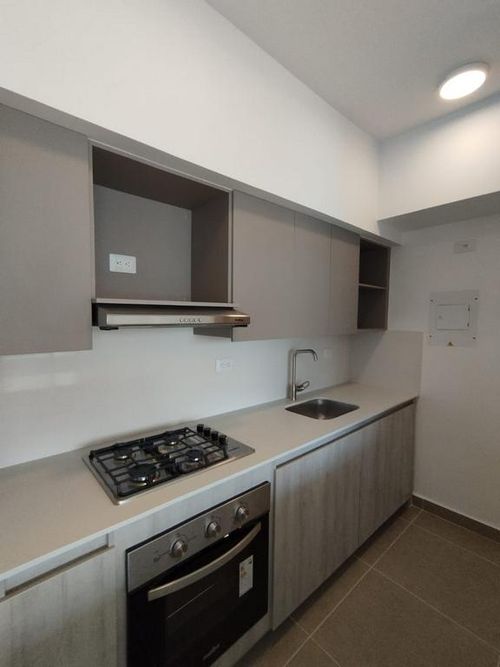Apartamento en  Arriendo en Ciudad del Río, Medellín - Miniatura 4