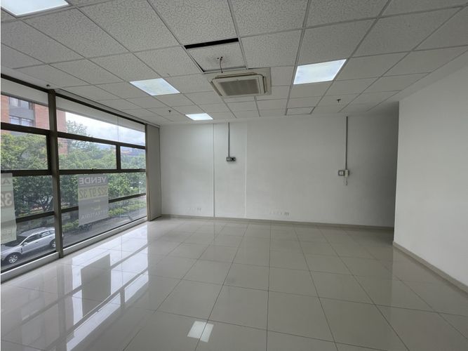Oficina en  Arriendo en Estadio, Medellín - Imagen 1