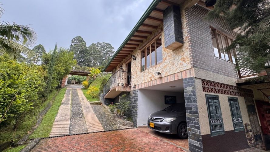 Casa en  Arriendo en Loma de la Doctora, Medellín - Miniatura 2