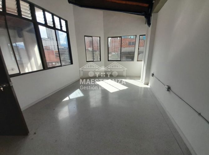 Edificio en  Arriendo en La candelaria, Medellín - Miniatura 3