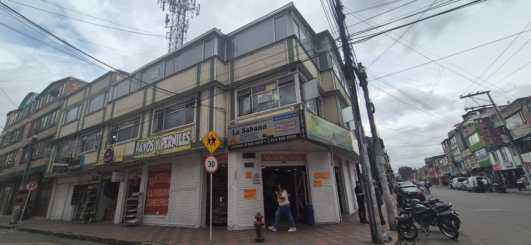 Oficina en  Arriendo en Galan, Bogotá - Imagen 1