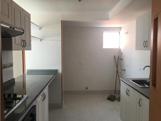 Apartamento en venta en Valle del Lili, Cali - Miniatura 7